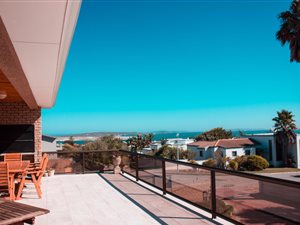 680 m² Commercial space in Langebaan