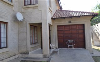 3 Bedroom Apartment in Rustenburg Central