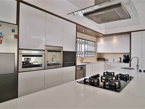 5 Bed House in President Ridge