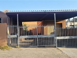 3 Bed Townhouse in St Dumas