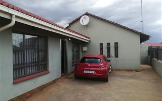 2 Bedroom House in Klipspruit