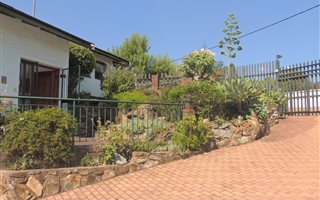 3 Bedroom House in Cresta