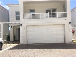 4 Bed Duplex in La Lucia