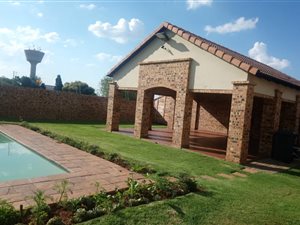 1 Bed Apartment in Carlswald AH
