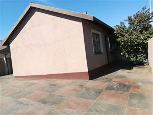 3 Bed House in Birch Acres