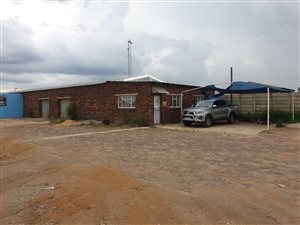 250 m² Industrial space in Brentwood Park