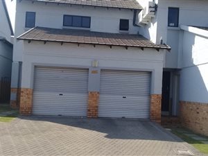 3 Bed House in Clayville East