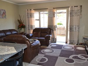 3 Bed Townhouse in Greenstone Hill