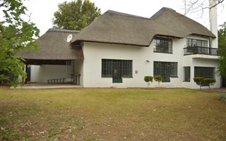 3 Bedroom House in Moret