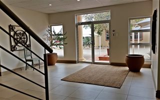 120 m² Office Space in Melodie