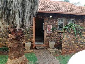 2 Bed House in Magalieskruin