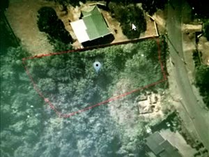 1725 m² Land available in Doon Heights
