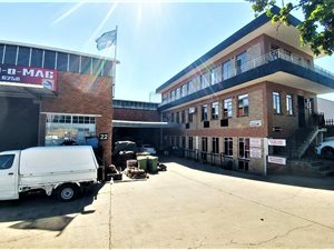 1350 m² Commercial space in Eastleigh
