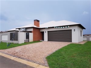 3 Bed House in Zambezi Manor Estate