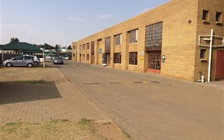 300 m² Industrial space in Jet Park