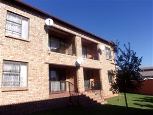2 Bed Apartment in Amorosa