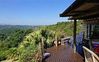 2 Bedroom House in Wilderness Heights