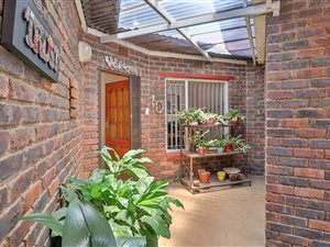 3 Bed Townhouse in Birchleigh