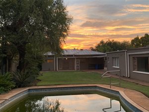 6 Bed House in Villieria