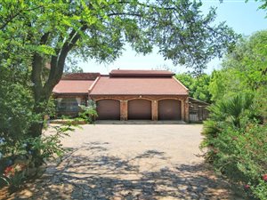 8673 m² Farm in Brentwood Park