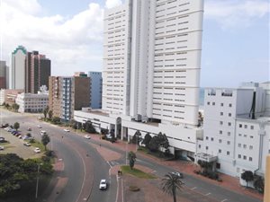 2 Bed Apartment in Beachfront