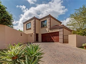 3 Bed Cluster in Douglasdale
