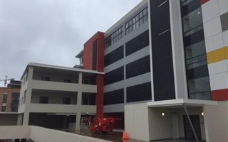 134 m² Commercial space in New Town Centre