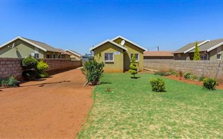 3 Bedroom House in Protea Glen