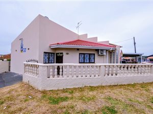 4 Bed House in Palmview