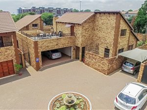 3 Bed Duplex in Bedfordview