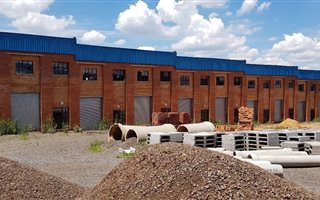 200 m² Commercial space in Monavoni