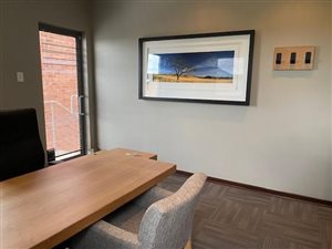 7 Bed Apartment in Hazeldean (Silverlakes Surroundings)