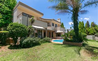 5 Bedroom House in Dainfern Golf Estate