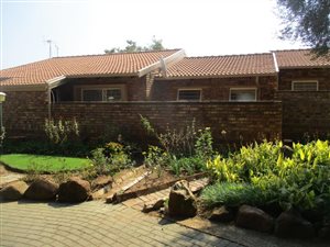 3 Bed Townhouse in Brackendowns