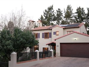 3 Bed House in Rietvalleirand