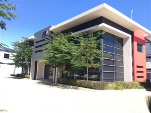 80 m² Commercial space in Parkwood
