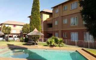 1 Bedroom Townhouse in Brentwood Park