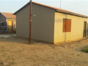 2 Bed House in Chris Hani