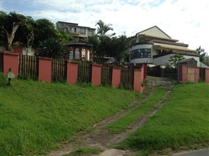4 Bed House in La Mercy