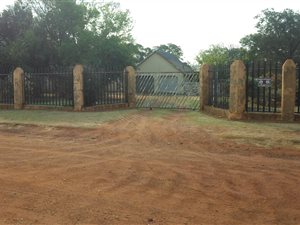 1 ha Farm in Hillside AH