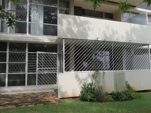 2 Bed Apartment in Monument