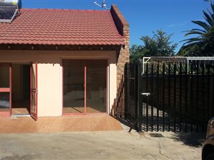 1 Bed Apartment in Lyttelton Manor