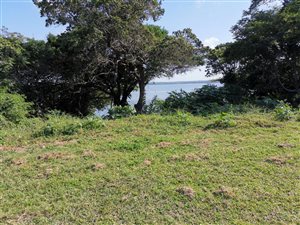 1070 m² Land available in Mzingazi Golf Estate