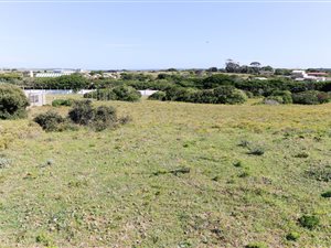 1.7 ha Land available in Boesmansriviermond