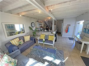 2 Bed Apartment in Keurboomstrand