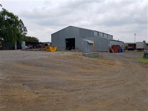 1200 m² Commercial space in Evaton West