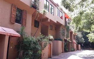 3 Bedroom Townhouse in Parktown