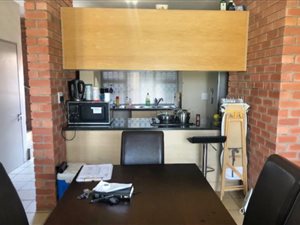 2 Bed Townhouse in Midridge Park