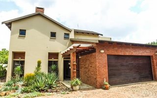 4 Bedroom House in Tijger Valley and surrounds