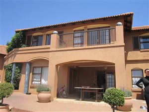 3 Bed House in Waterkloof Ridge